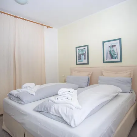 Haus Westwind Hallwegh 01